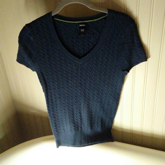 GAP Sweater Vest - Picture 3 of 4